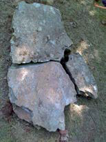 Restauración del dolmen de Agarreburu. Gaineko harlauza.png
